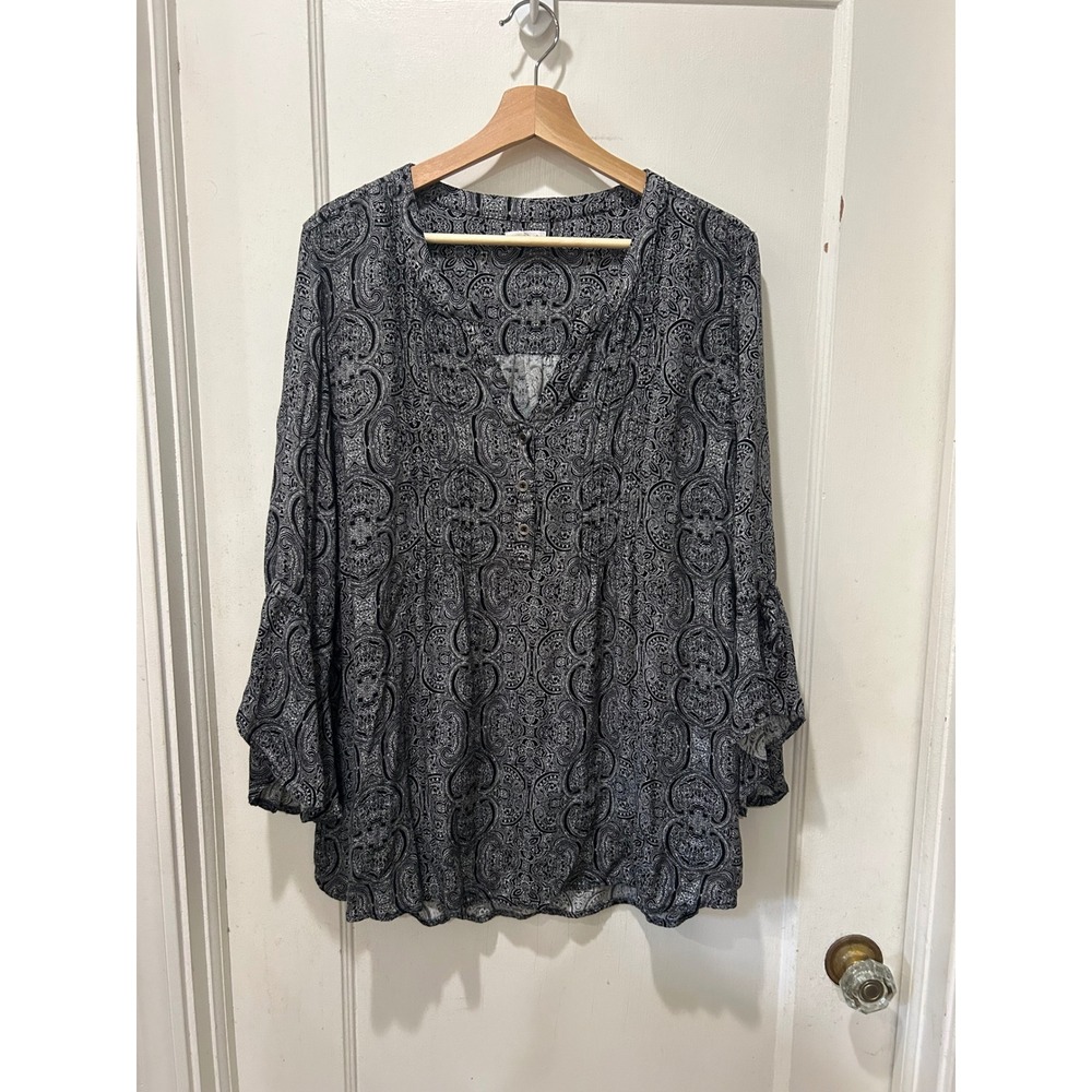 Westport Black Paisley Pintuck Bell Sleeve Henley Blouse Top Plus Size 2X Rayon